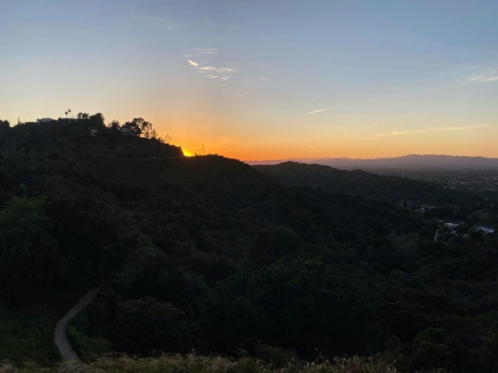 This image has an empty alt attribute; its file name is sunset-1024x768.jpeg